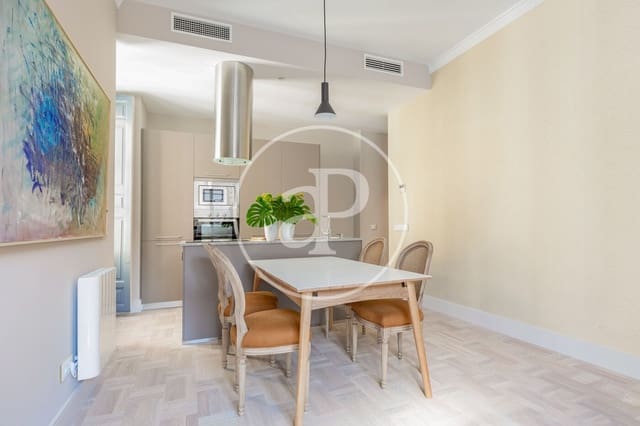 2 soverom Leilighet til leie i Palacio, Madrid by - € 2 200 (Ref: 8986873)