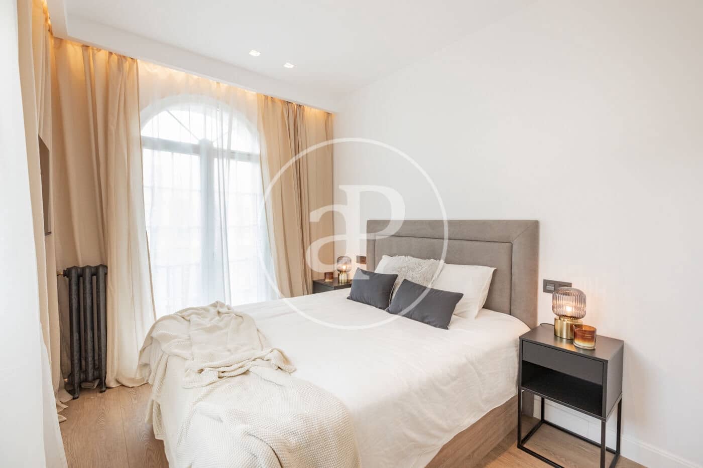 2 sypialnia Penthouse na sprzedaż w Miasto Madryt - 1 550 000 € (Ref: 8986890)