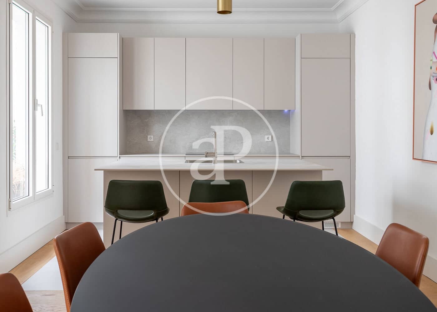 3 quarto Apartamento para arrendar em Madrid cidade - 6 400 € (Ref: 8986892)