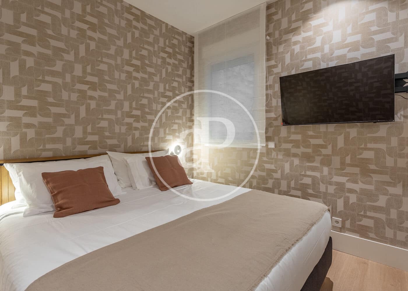 3 quarto Apartamento para arrendar em Madrid cidade - 6 400 € (Ref: 8986892)