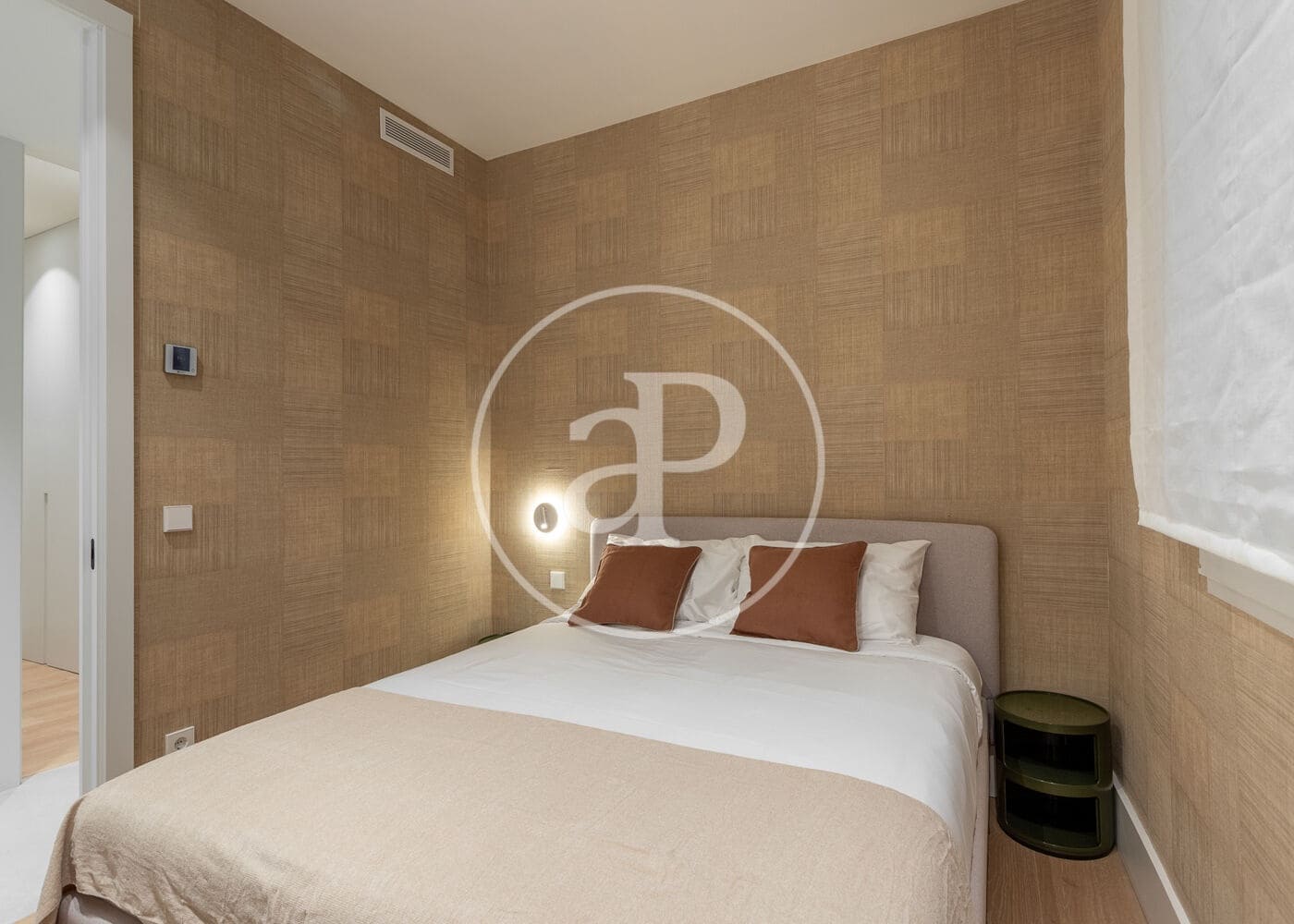 3 quarto Apartamento para arrendar em Madrid cidade - 6 400 € (Ref: 8986892)