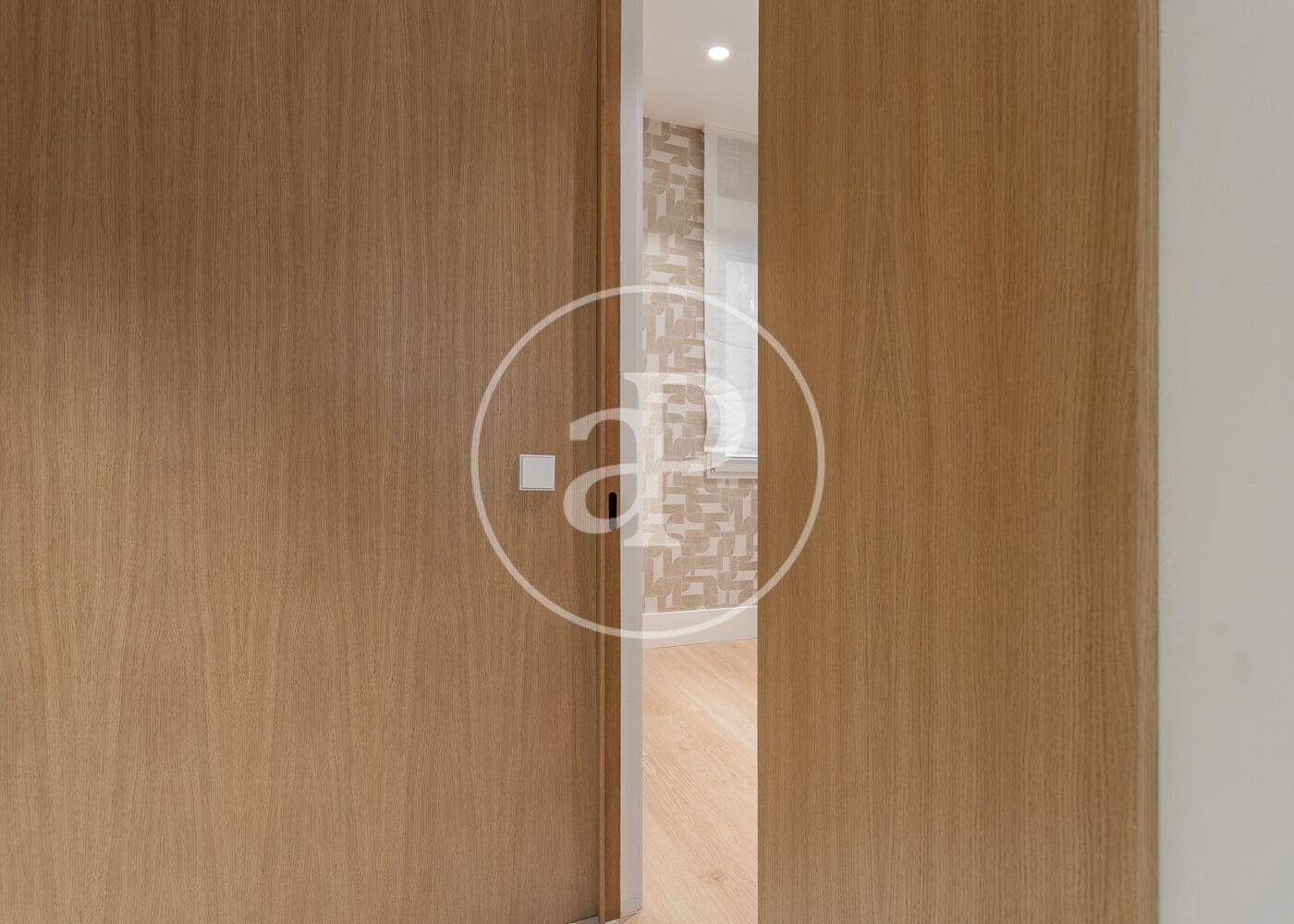 3 quarto Apartamento para arrendar em Madrid cidade - 6 400 € (Ref: 8986892)