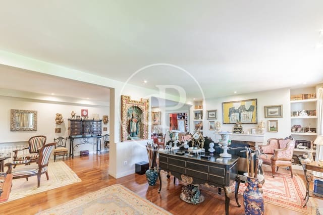 7 soveværelse Villa til salg i Pozuelo de Alarcón med swimmingpool - € 1.725.000 (Ref: 8986897)