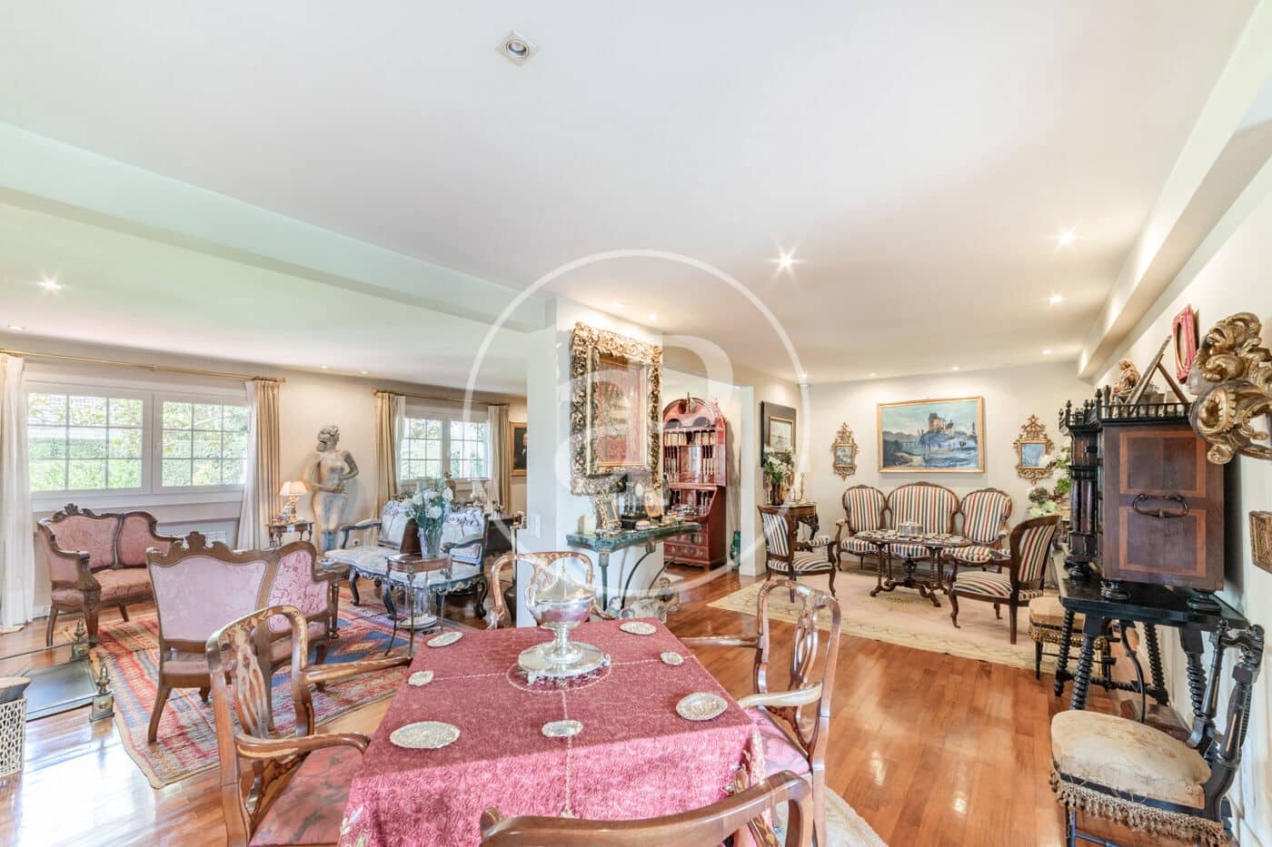 7 soveværelse Villa til salg i Pozuelo de Alarcon med swimmingpool - € 1.725.000 (Ref: 8986897)