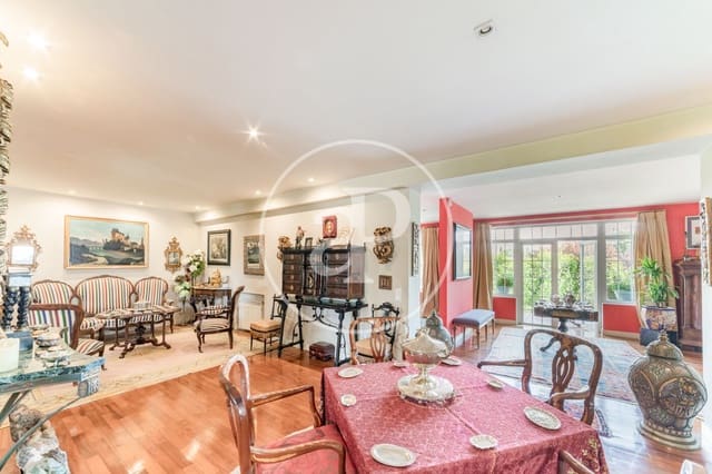 7 soveværelse Villa til salg i Pozuelo de Alarcón med swimmingpool - € 1.725.000 (Ref: 8986897)