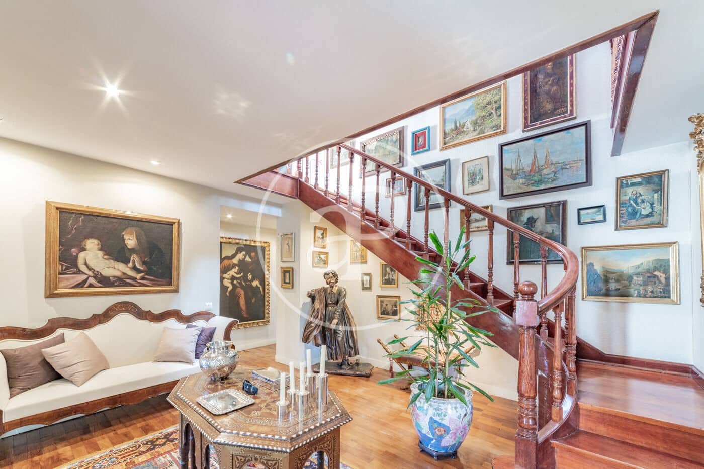 7 soveværelse Villa til salg i Pozuelo de Alarcon med swimmingpool - € 1.725.000 (Ref: 8986897)