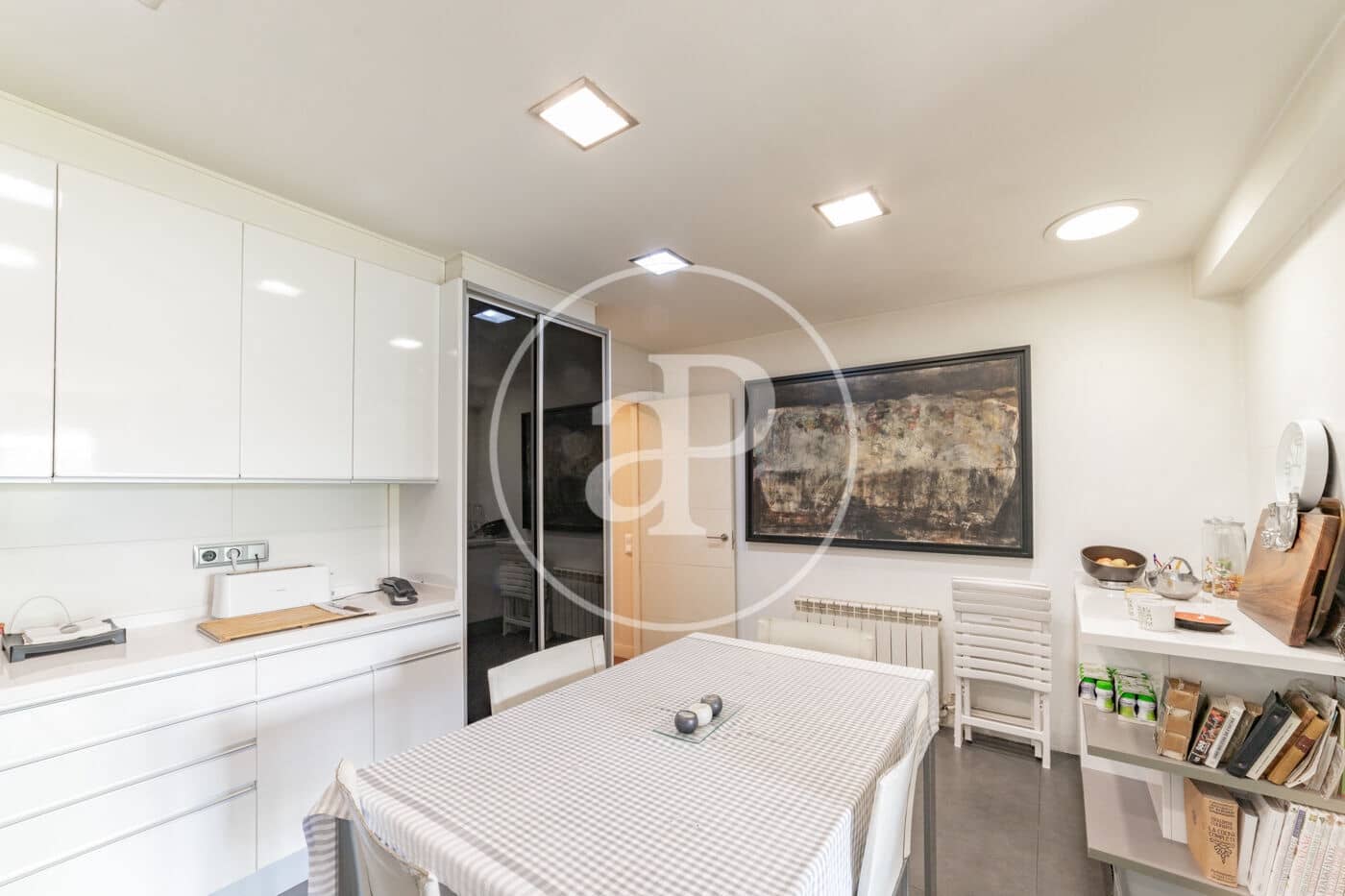 7 soveværelse Villa til salg i Pozuelo de Alarcon med swimmingpool - € 1.725.000 (Ref: 8986897)