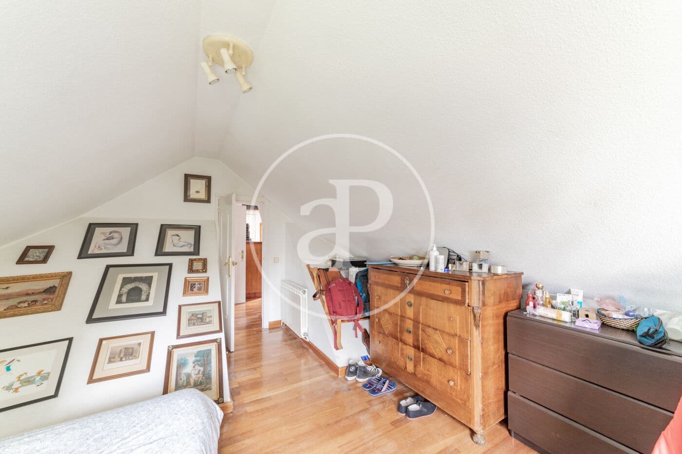 7 soveværelse Villa til salg i Pozuelo de Alarcon med swimmingpool - € 1.725.000 (Ref: 8986897)