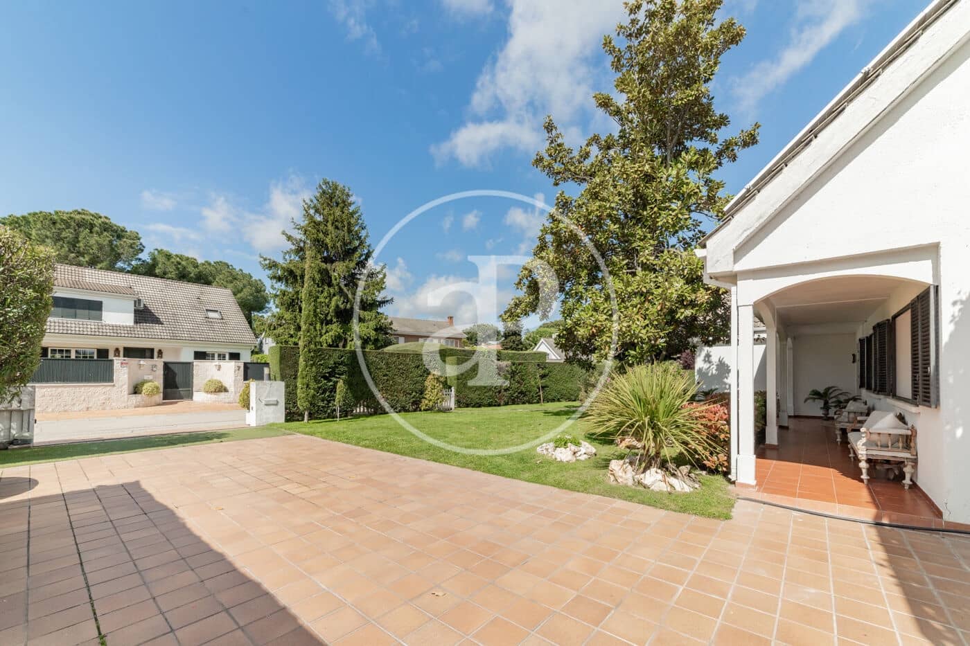 7 soveværelse Villa til salg i Pozuelo de Alarcon med swimmingpool - € 1.725.000 (Ref: 8986897)