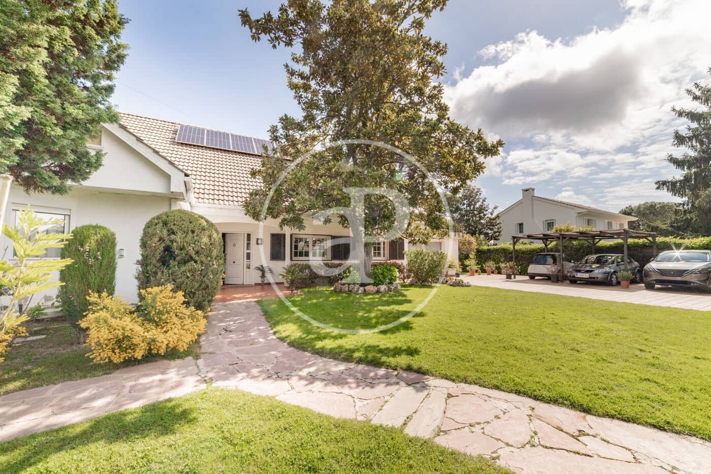 7 soveværelse Villa til salg i Pozuelo de Alarcon med swimmingpool - € 1.725.000 (Ref: 8986897)