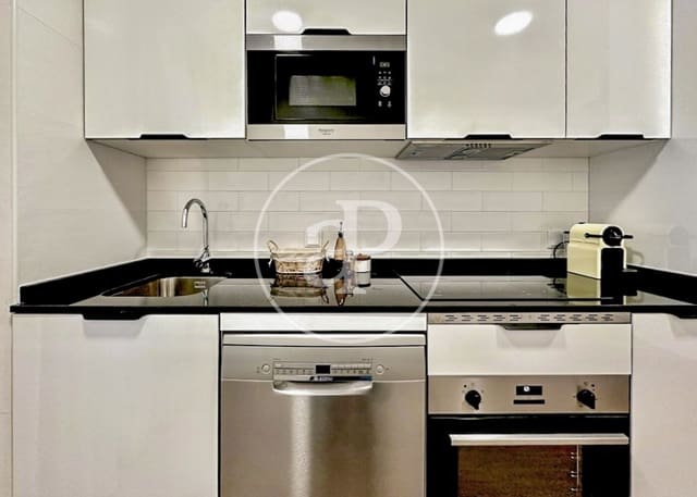 Apartment for sale in Berruguete, Madrid city - € 341,000 (Ref: 8986947)