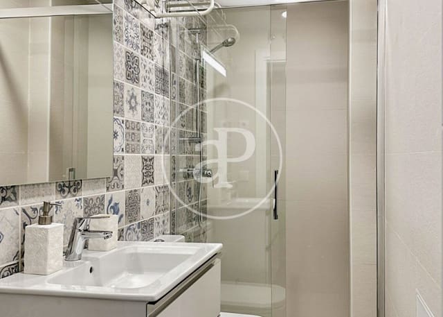 Apartment for sale in Berruguete, Madrid city - € 341,000 (Ref: 8986947)