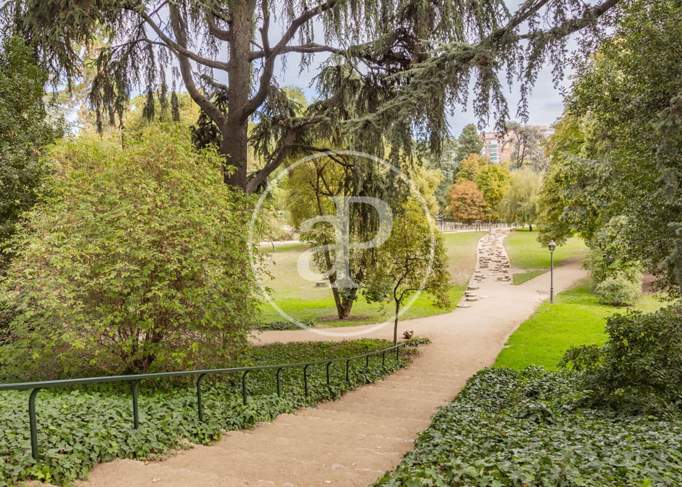 Appartamento in vendita in Madrid citta con piscina - 995.000 € (Rif: 8986961)