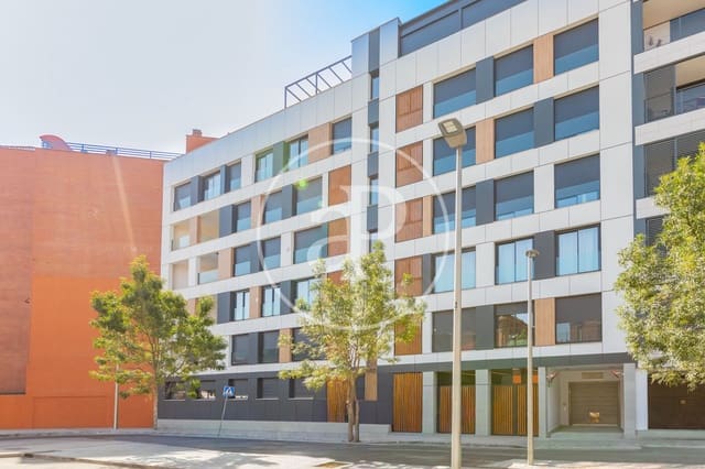 Appartement te koop in Delicias, Madrid stad met zwembad - € 717.000 (Ref: 8986970)