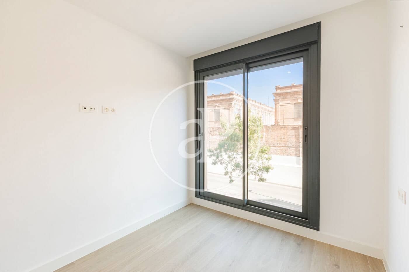 Leilighet til salgs i Madrid by med svømmebasseng garasje - € 717 000 (Ref: 8986970)