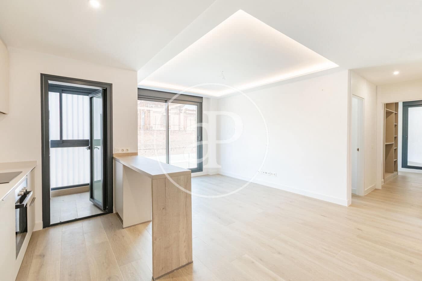 Leilighet til salgs i Madrid by med svømmebasseng garasje - € 717 000 (Ref: 8986970)