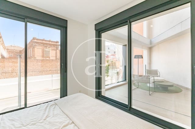 Apartment for sale in Delicias, Madrid city with pool - € 717,000 (Ref: 8986970)
