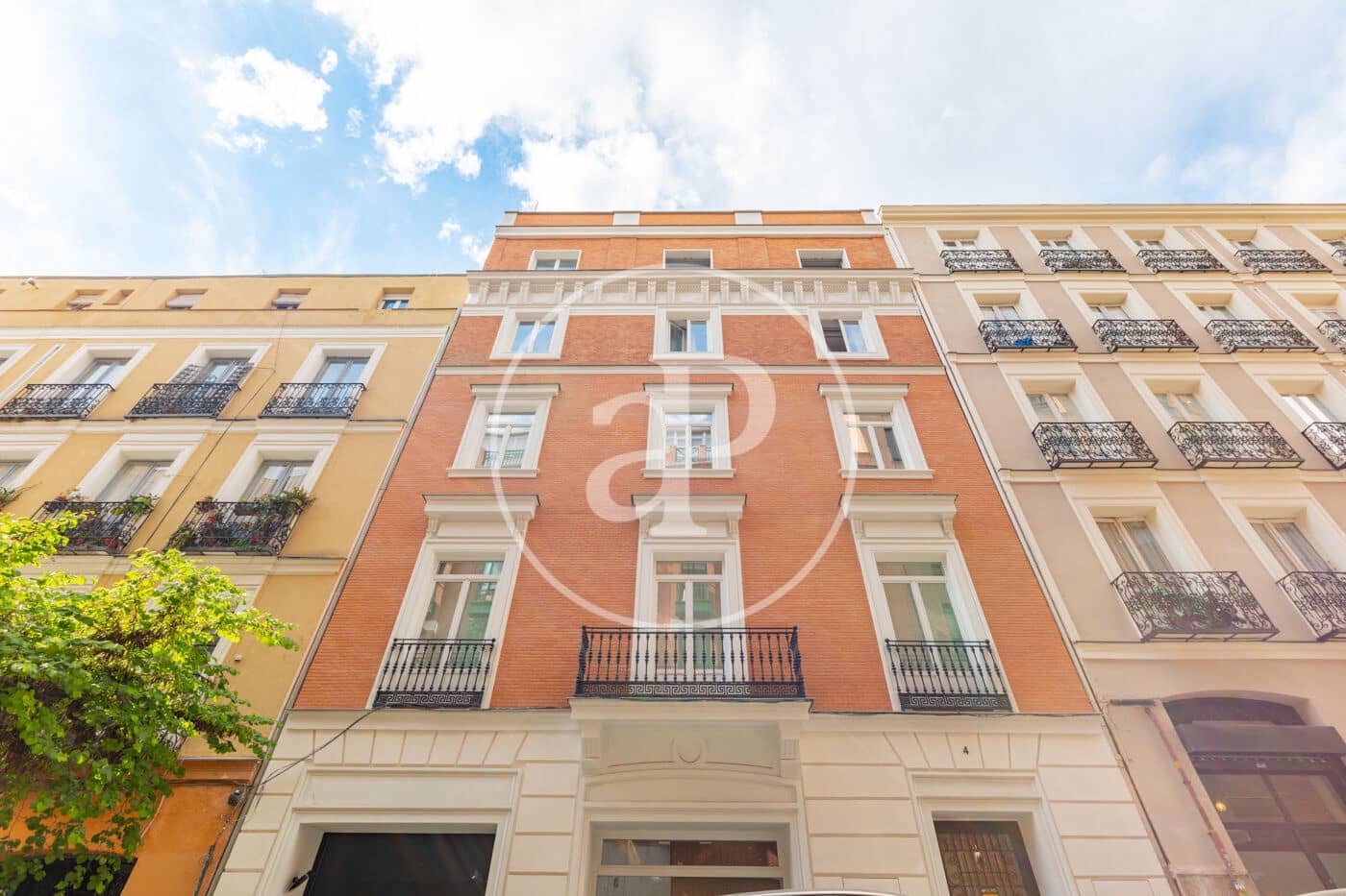 Apartment for sale in Madrid city with pool - € 1,795,000 (Ref: 8986980)