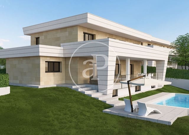 Apartamento para venda em Las Rozas de Madrid com piscina - 1 615 000 € (Ref: 8987024)