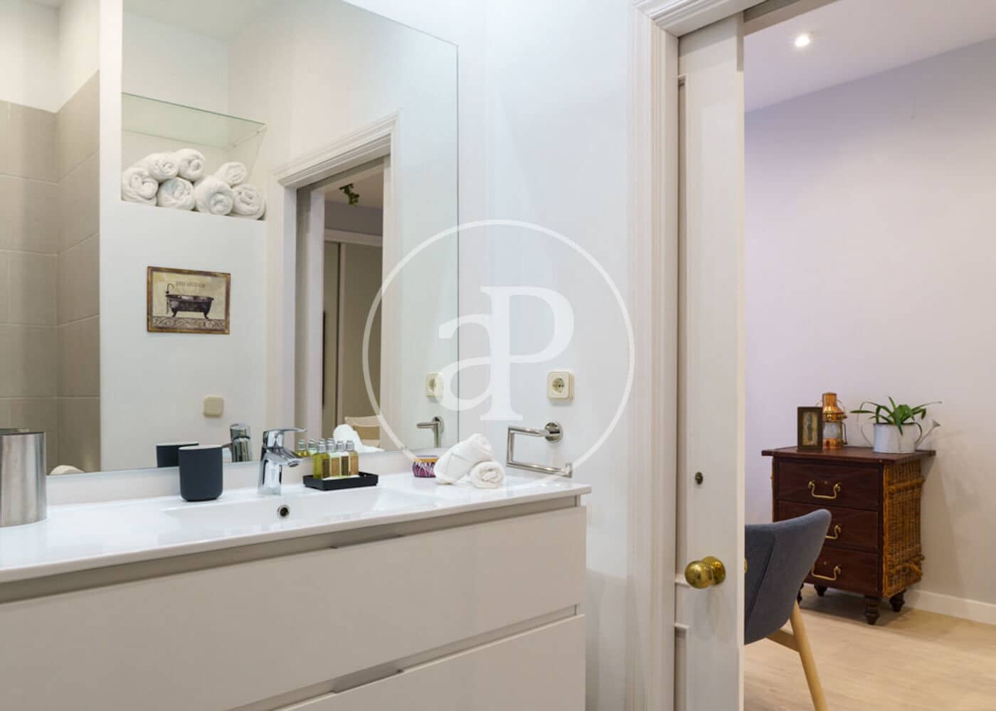 1 soveværelse Lejlighed til leje i Madrid by - € 3.950 (Ref: 8988506)