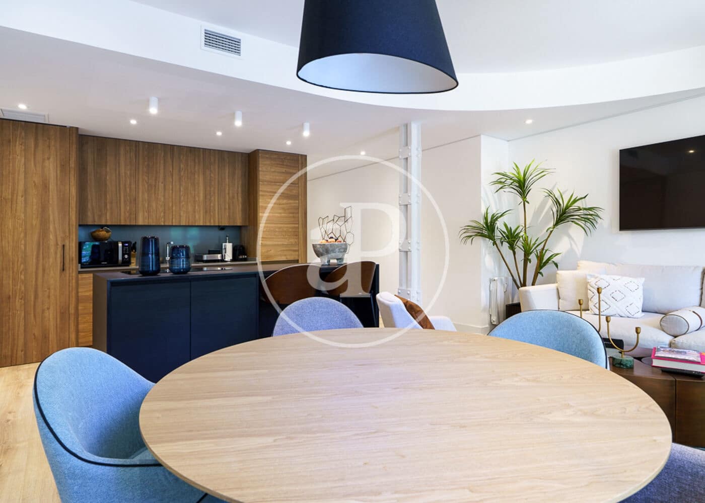 3 soveværelse Lejlighed til leje i Madrid by - € 7.500 (Ref: 8988512)