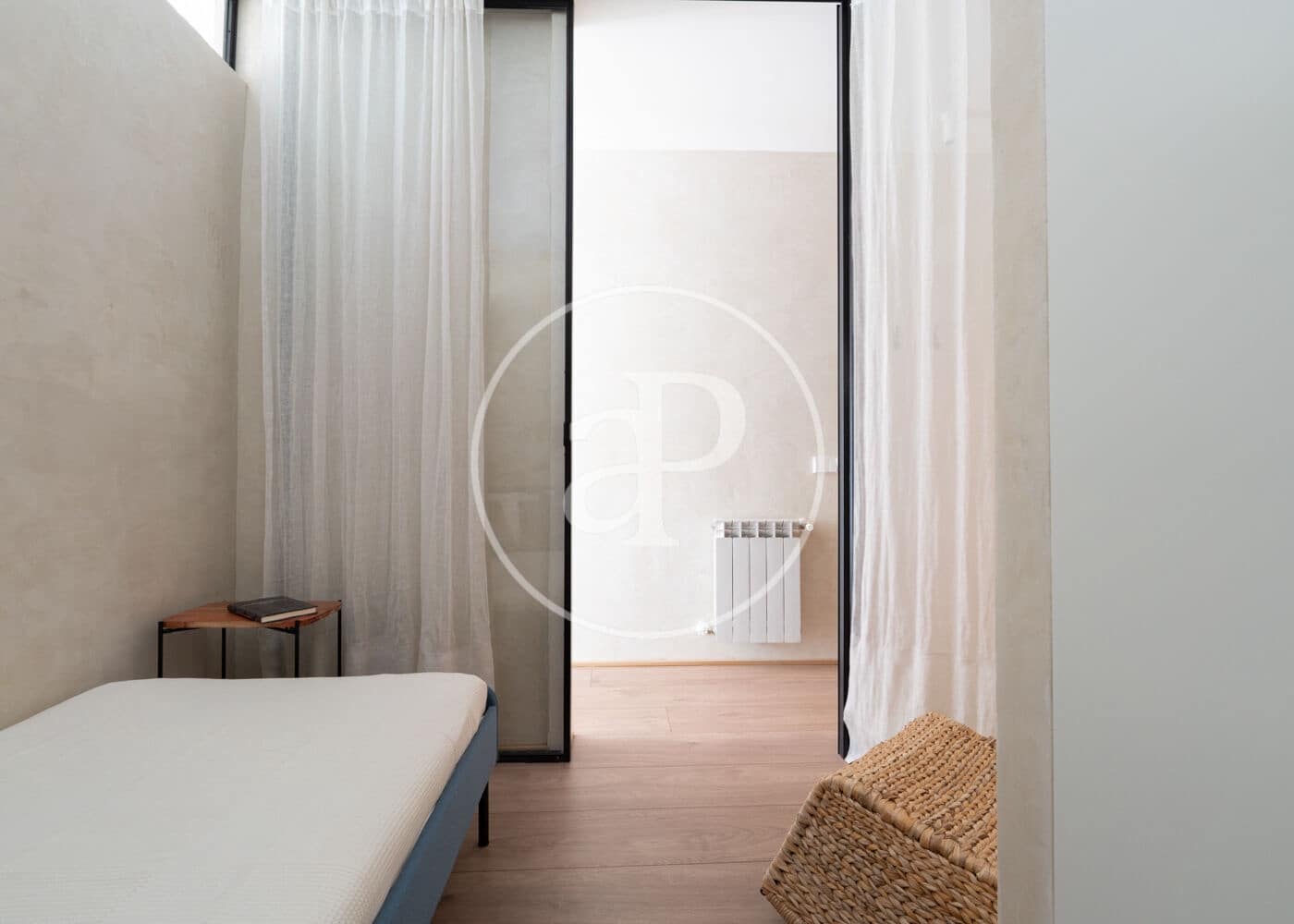 2 slaapkamer Appartement te huur in Madrid stad - € 3.400 (Ref: 8994179)