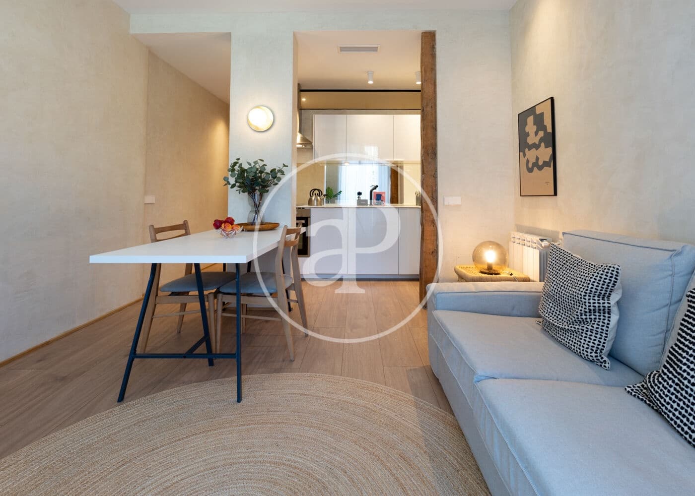 2 slaapkamer Appartement te huur in Madrid stad - € 3.400 (Ref: 8994179)