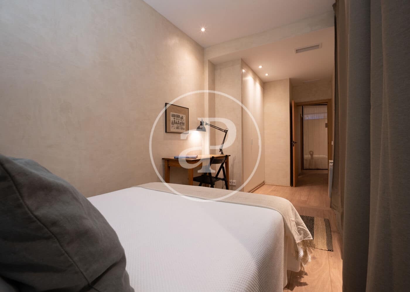 2 slaapkamer Appartement te huur in Madrid stad - € 3.400 (Ref: 8994179)