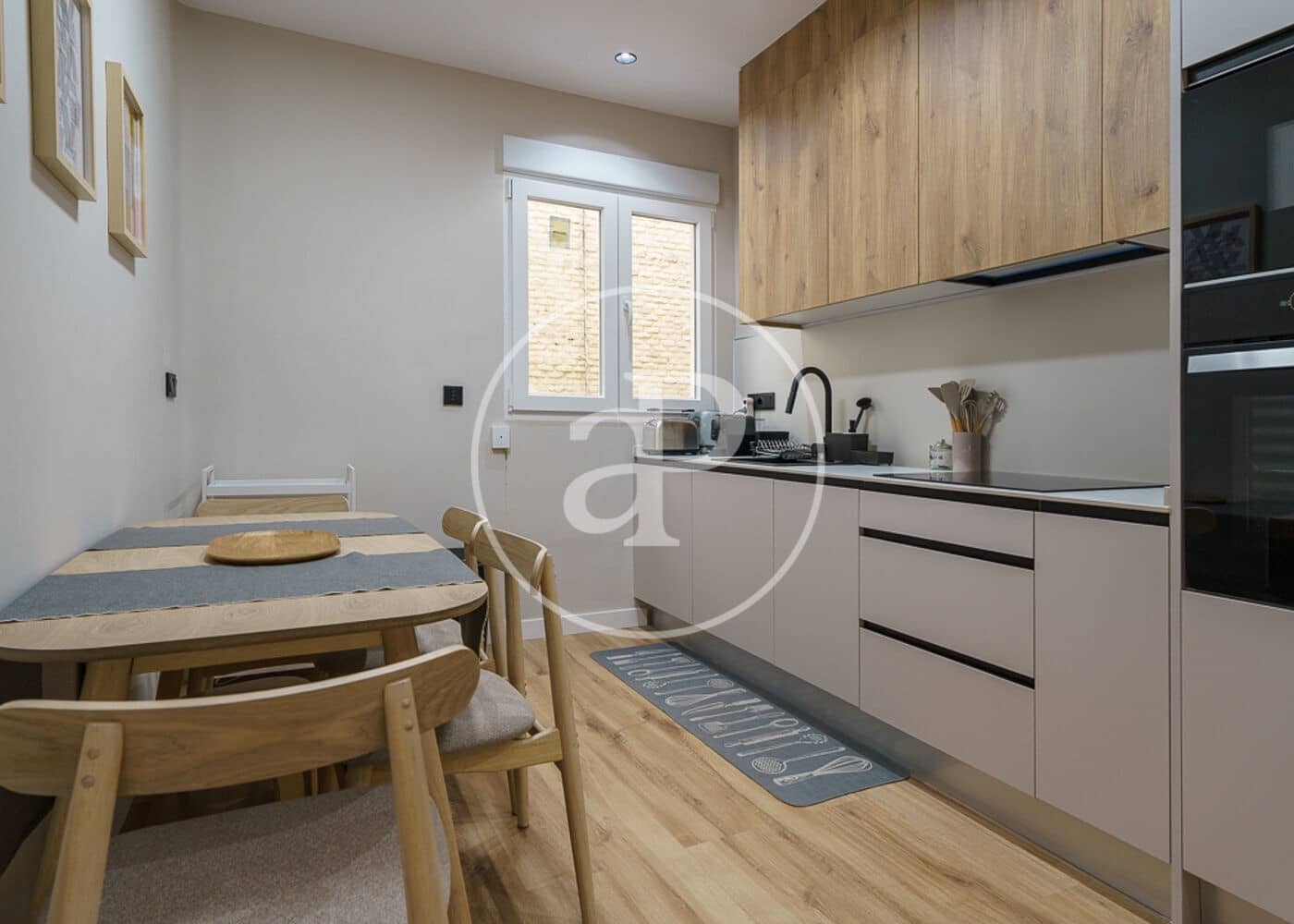 3 soveværelse Lejlighed til leje i Madrid by - € 4.750 (Ref: 8994181)