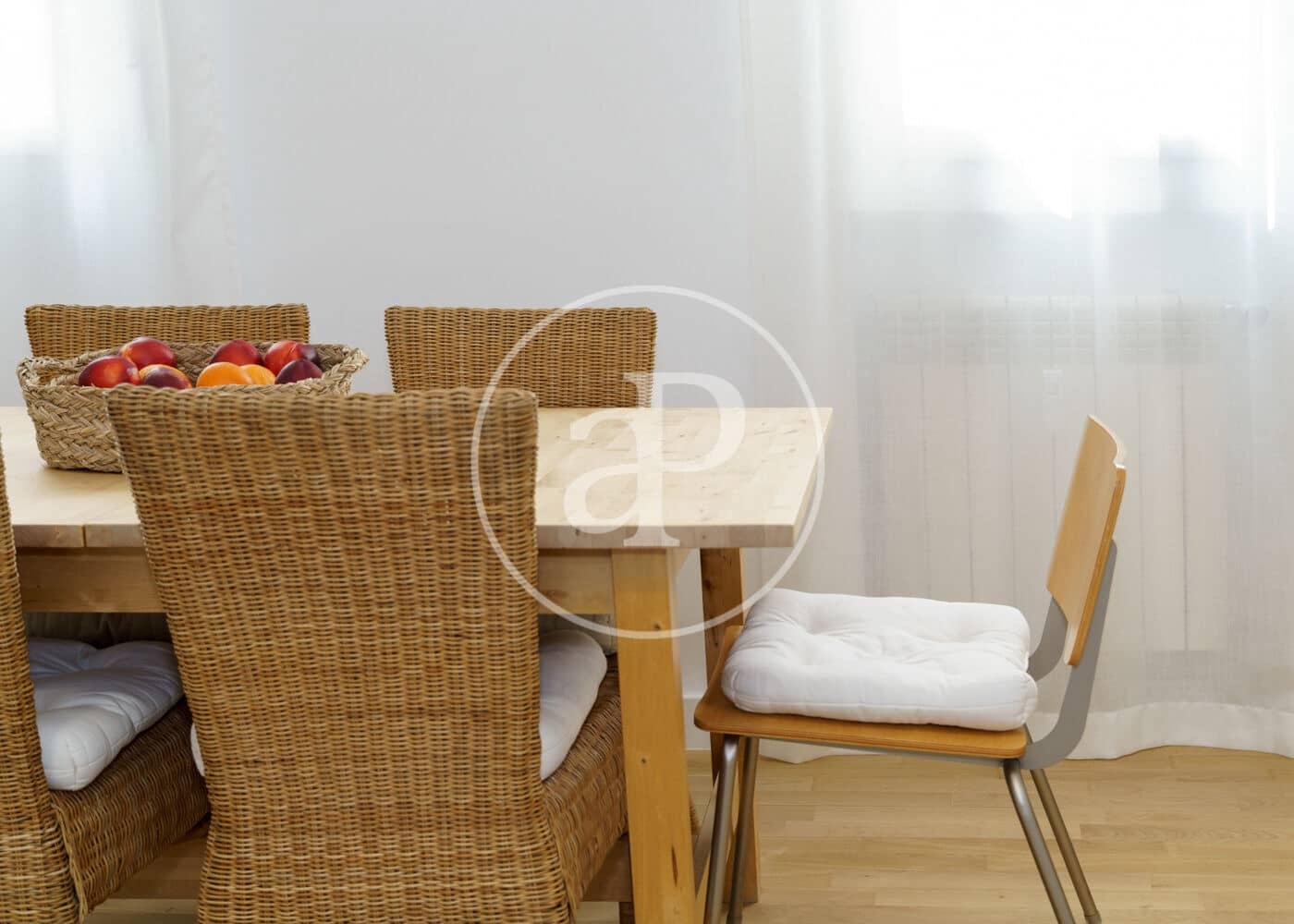 2 slaapkamer Appartement te huur in Madrid stad - € 3.700 (Ref: 8994183)