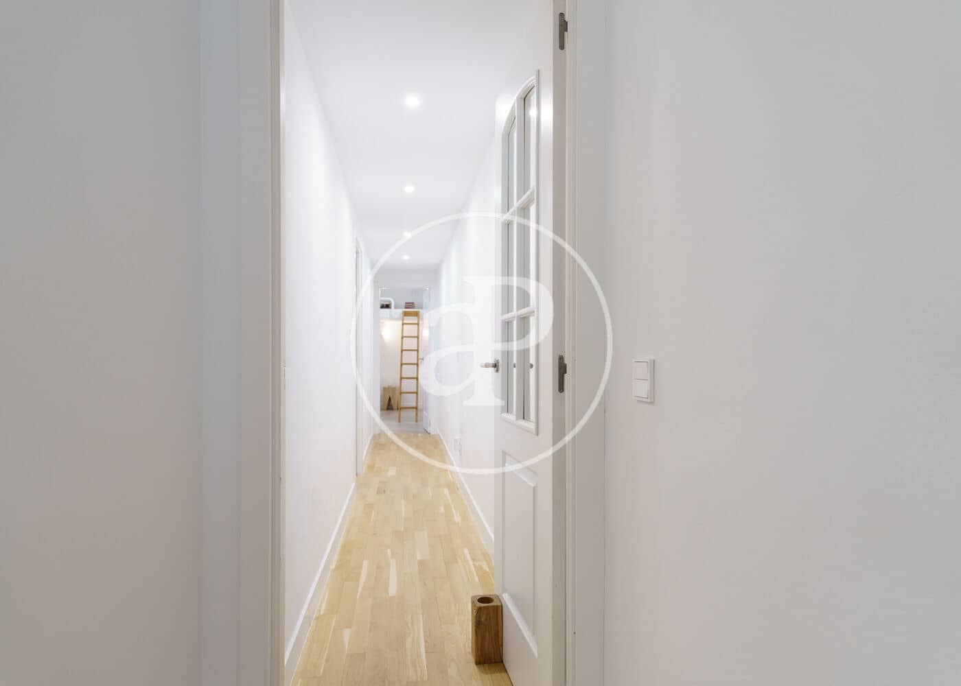 2 slaapkamer Appartement te huur in Madrid stad - € 3.700 (Ref: 8994183)