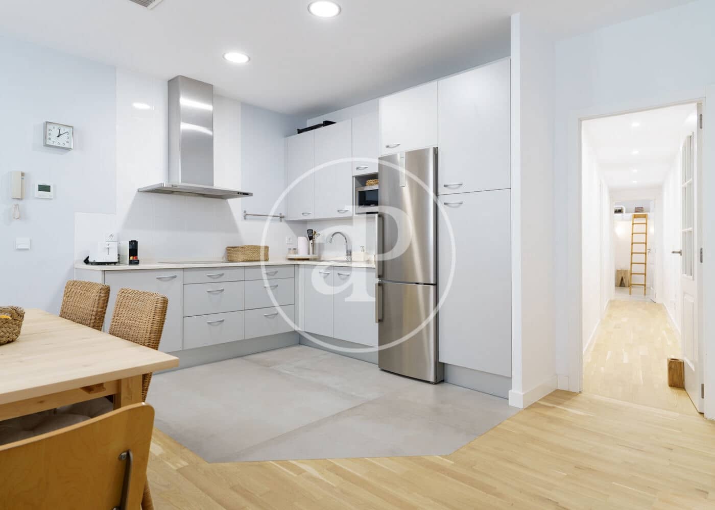 2 slaapkamer Appartement te huur in Madrid stad - € 3.700 (Ref: 8994183)