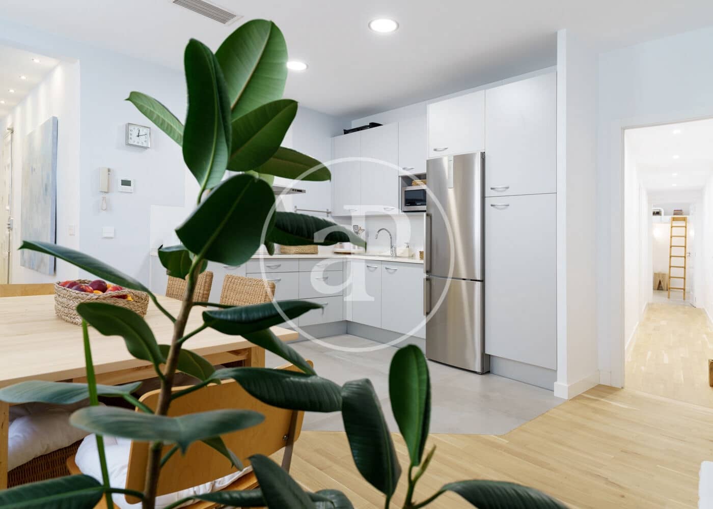 2 slaapkamer Appartement te huur in Madrid stad - € 3.700 (Ref: 8994183)