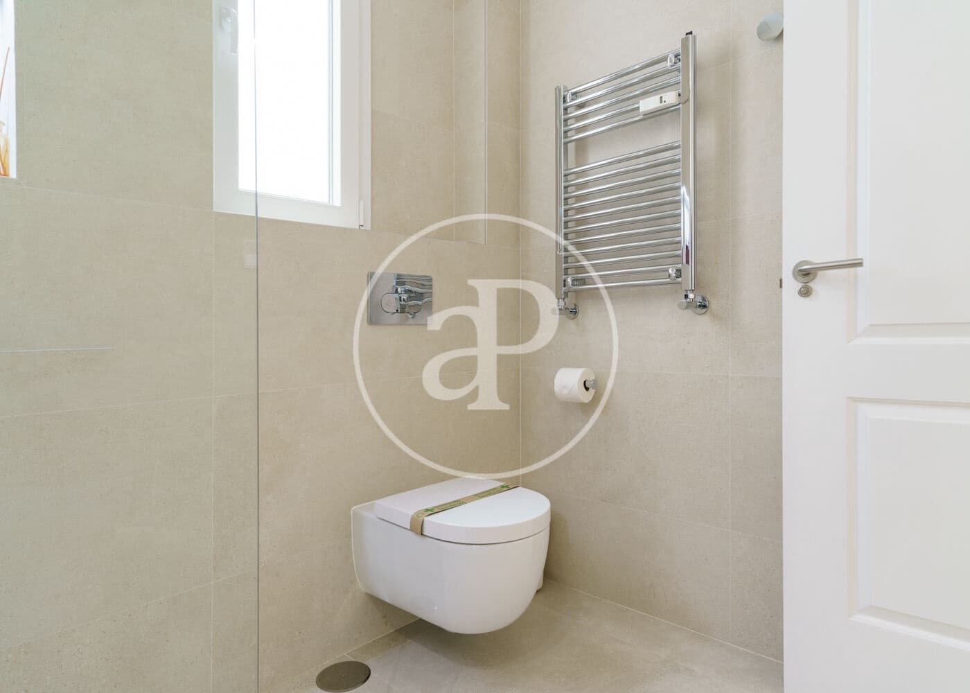 2 slaapkamer Appartement te huur in Madrid stad - € 3.700 (Ref: 8994183)