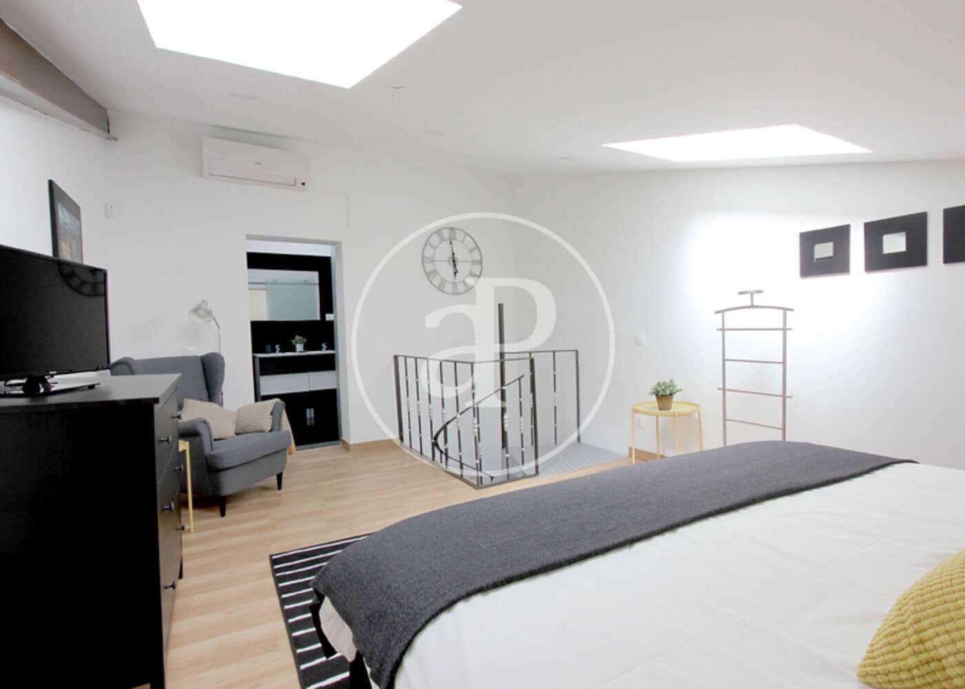 1 slaapkamer Penthouse te huur in Madrid stad - € 3.200 (Ref: 8994186)