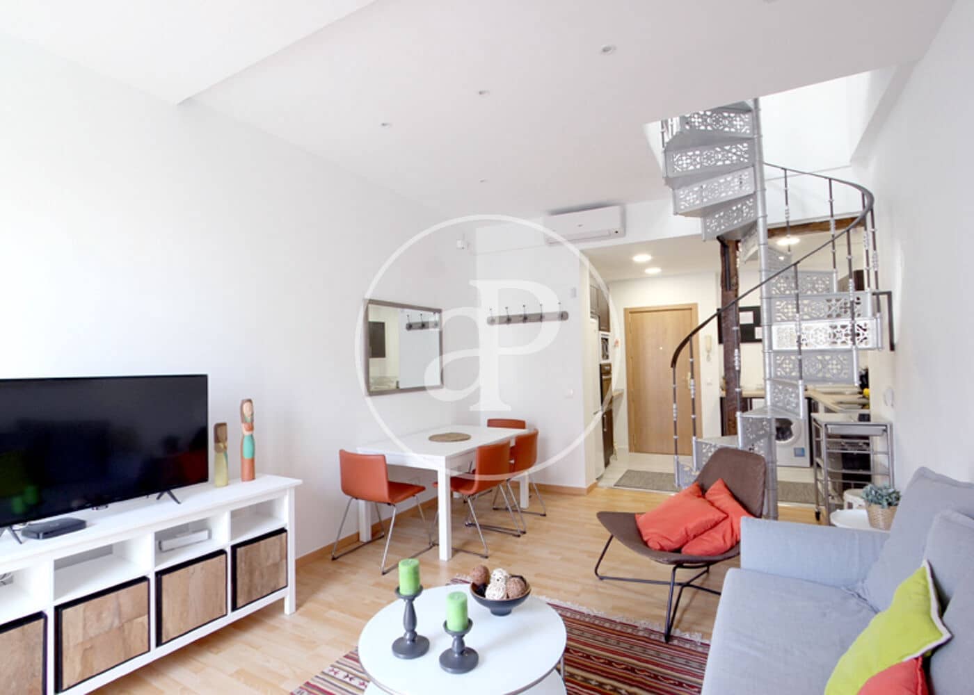 1 slaapkamer Penthouse te huur in Madrid stad - € 3.200 (Ref: 8994186)