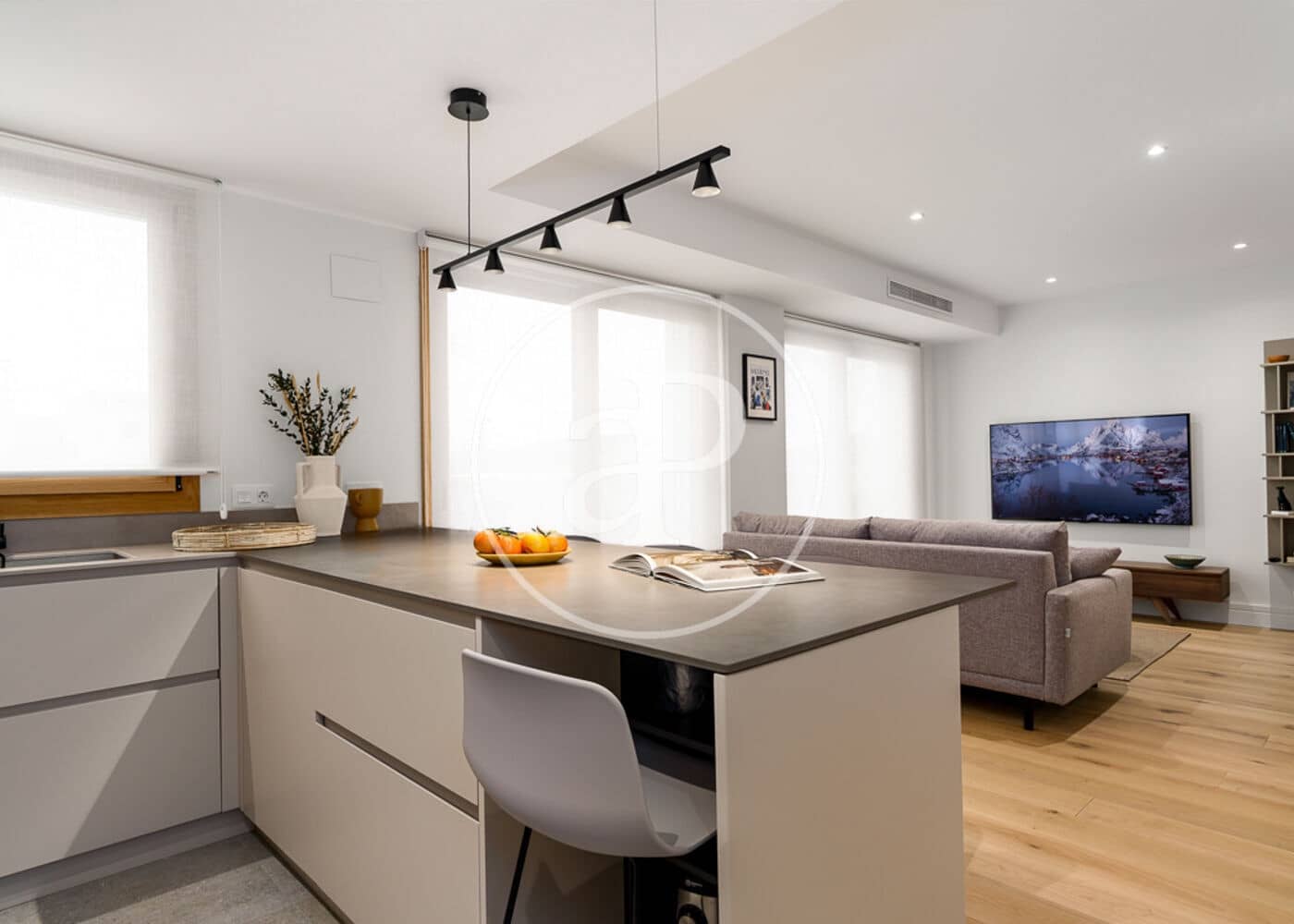 2 soverom Leilighet til leie i Madrid by - € 6 500 (Ref: 8994191)