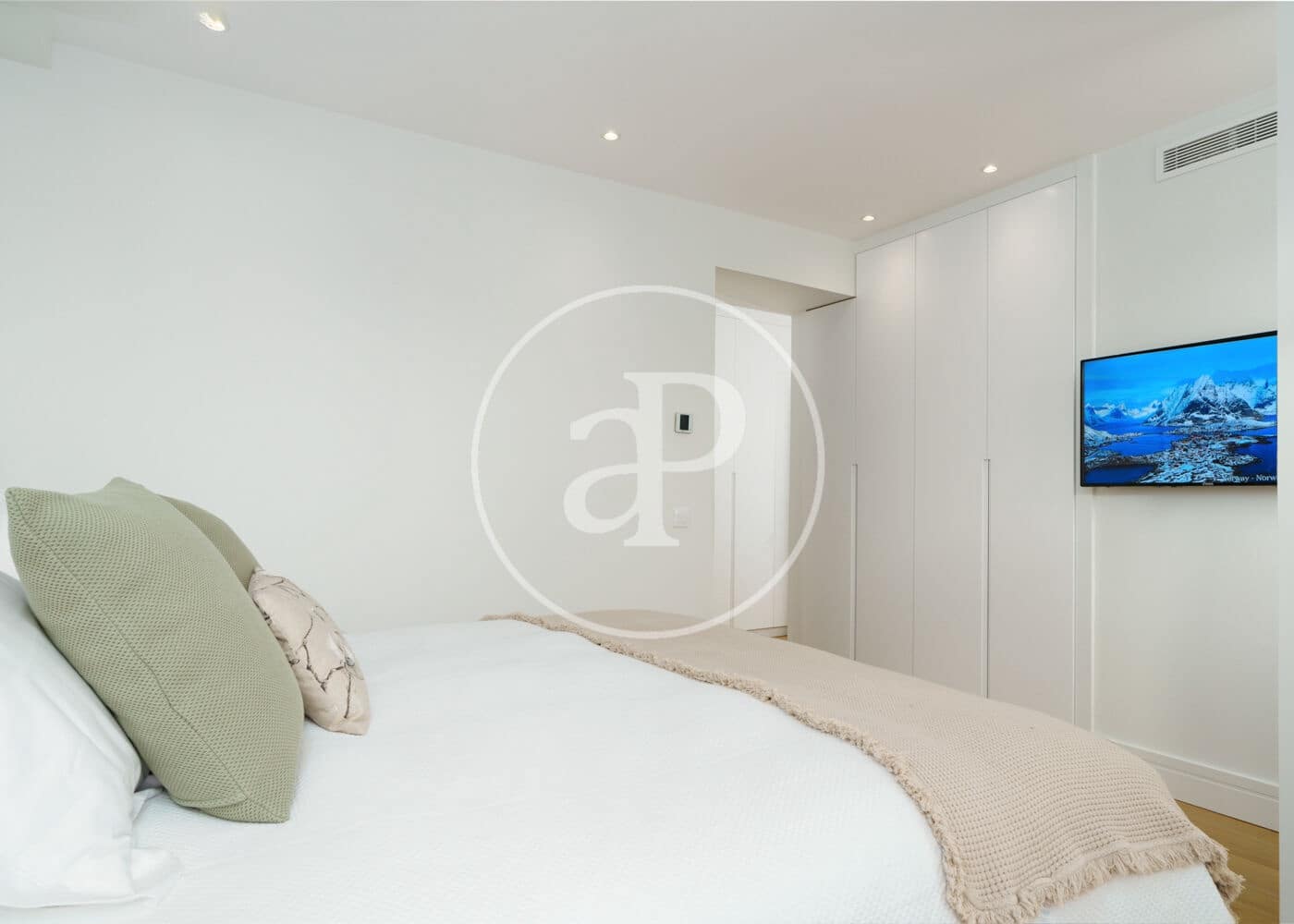 2 soverom Leilighet til leie i Madrid by - € 6 500 (Ref: 8994191)