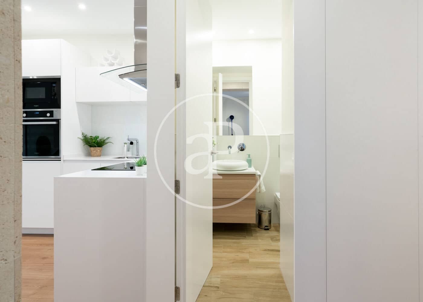 2 soveværelse Lejlighed til leje i Madrid by - € 5.500 (Ref: 8994192)