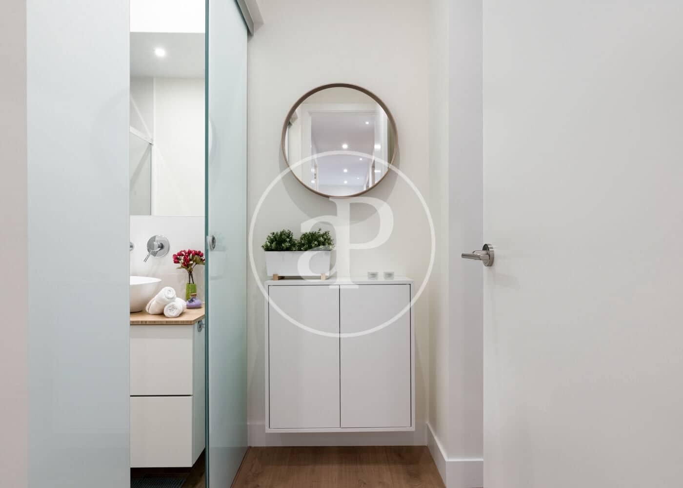 2 soveværelse Lejlighed til leje i Madrid by - € 5.500 (Ref: 8994192)