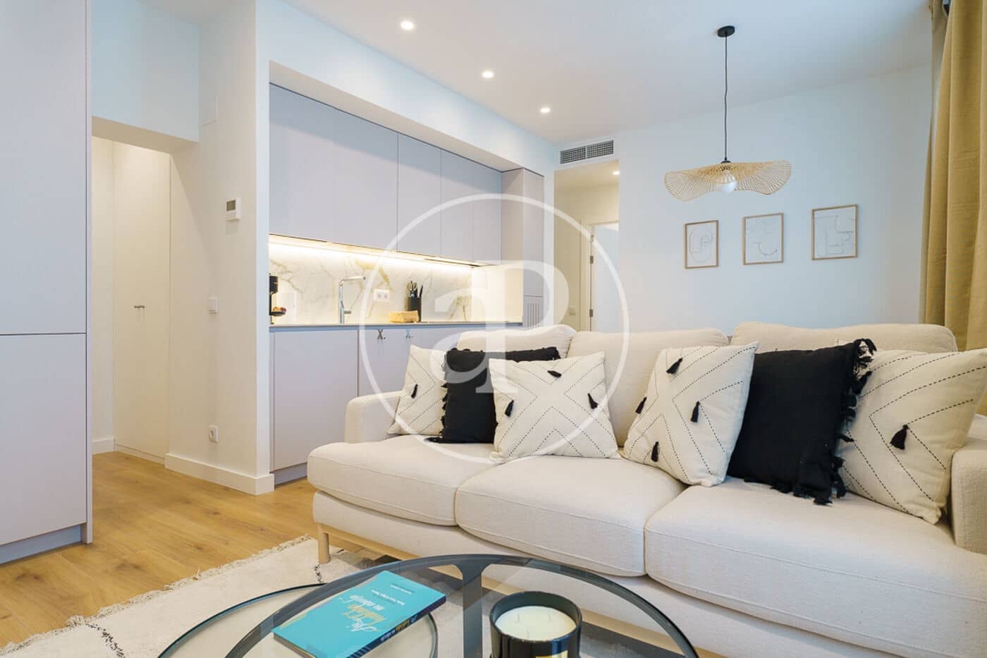 3 soverom Leilighet til leie i Madrid by - € 5 500 (Ref: 8994198)