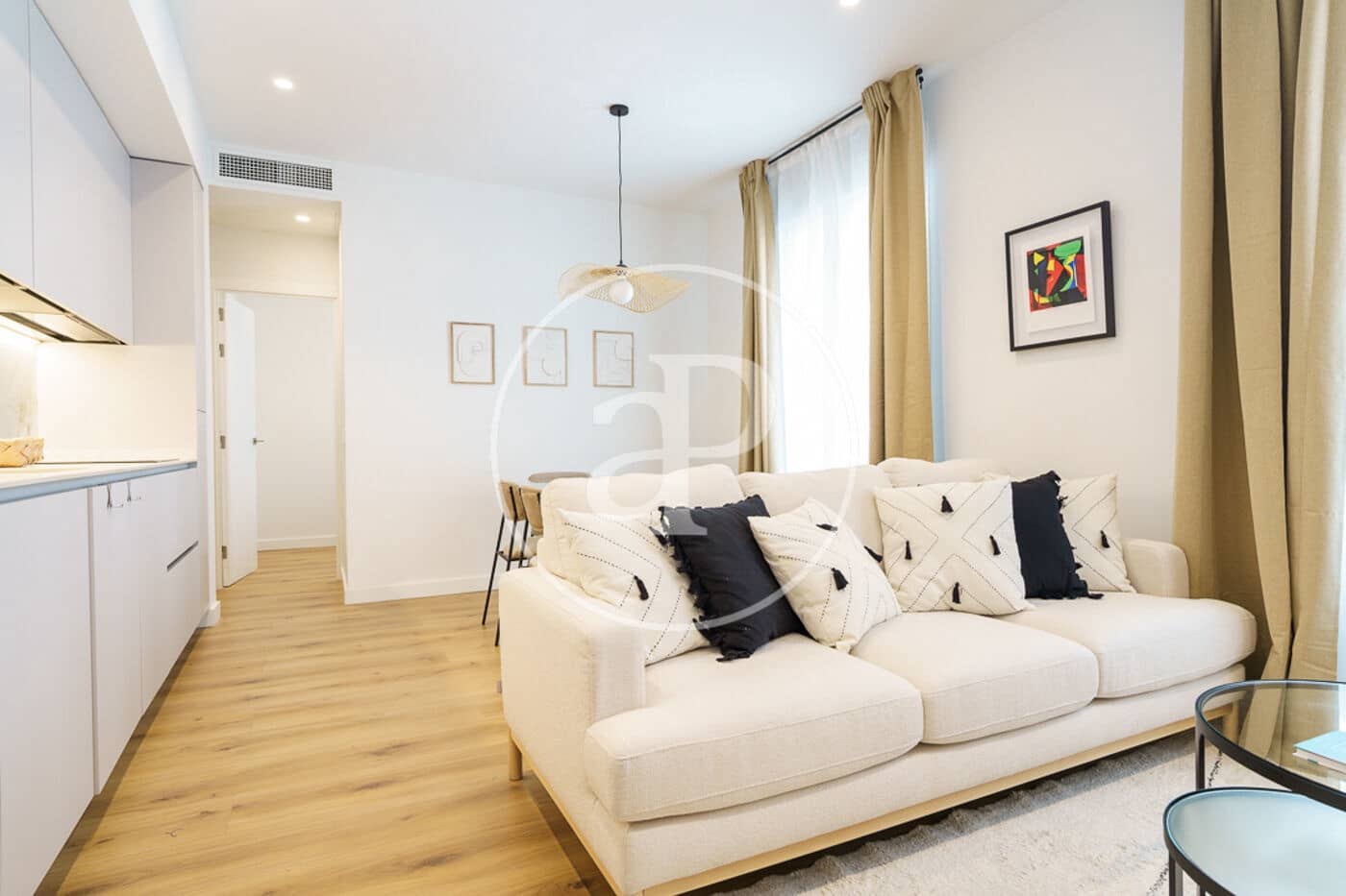 3 soverom Leilighet til leie i Madrid by - € 5 500 (Ref: 8994198)