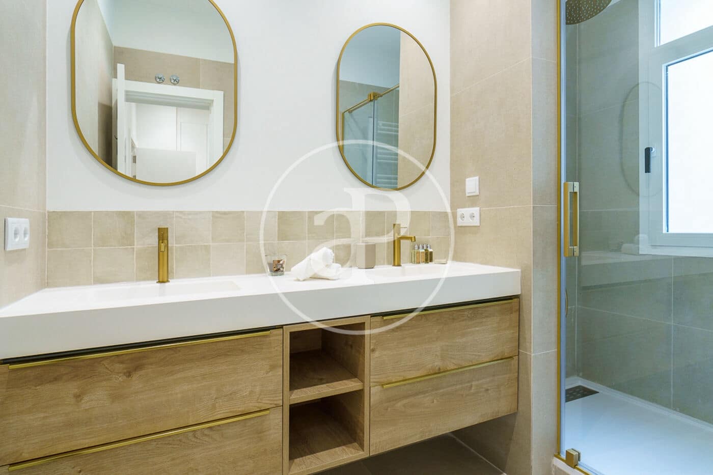 3 soverom Leilighet til leie i Madrid by - € 5 500 (Ref: 8994198)