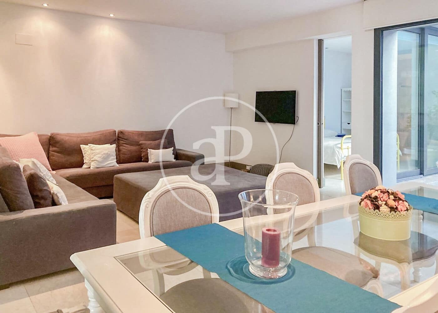 5 camera da letto Villa da affittare in Madrid citta con piscina - 6.900 € (Rif: 8999641)