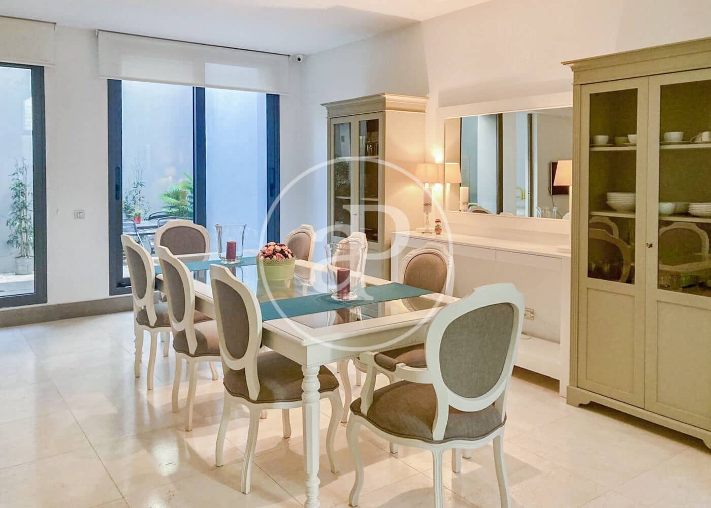 5 camera da letto Villa da affittare in Madrid citta con piscina - 6.900 € (Rif: 8999641)