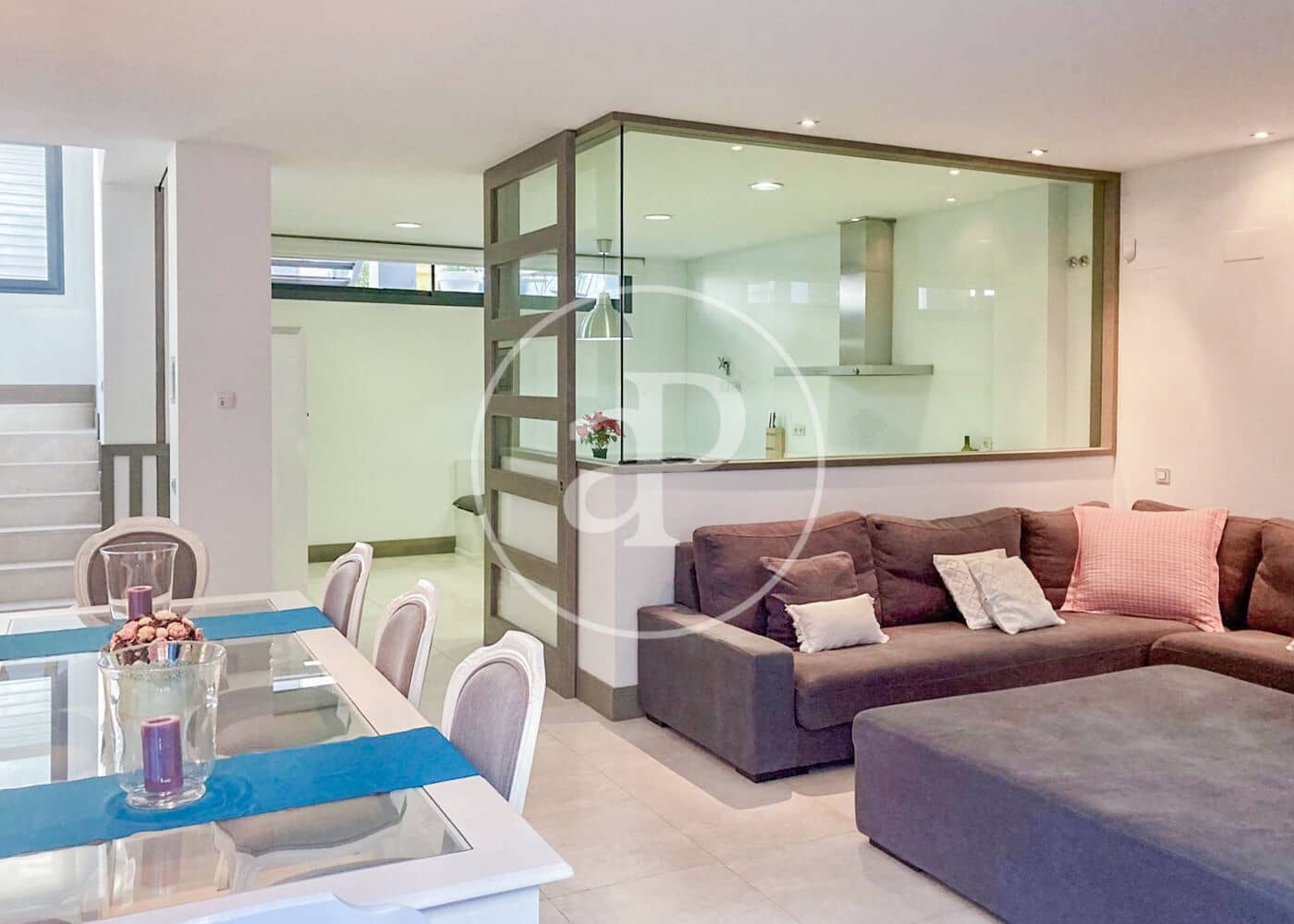 5 camera da letto Villa da affittare in Madrid citta con piscina - 6.900 € (Rif: 8999641)