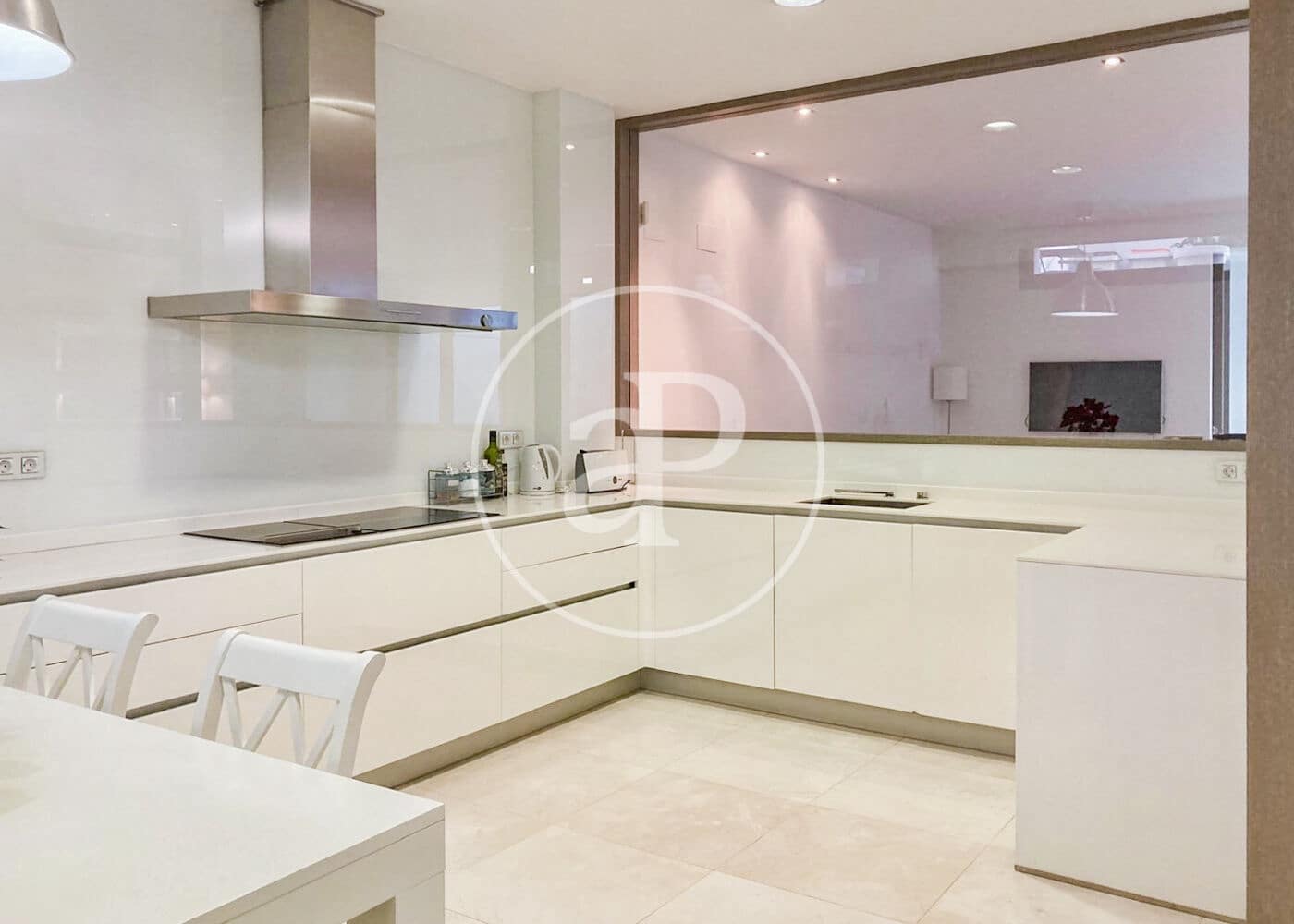 5 camera da letto Villa da affittare in Madrid citta con piscina - 6.900 € (Rif: 8999641)