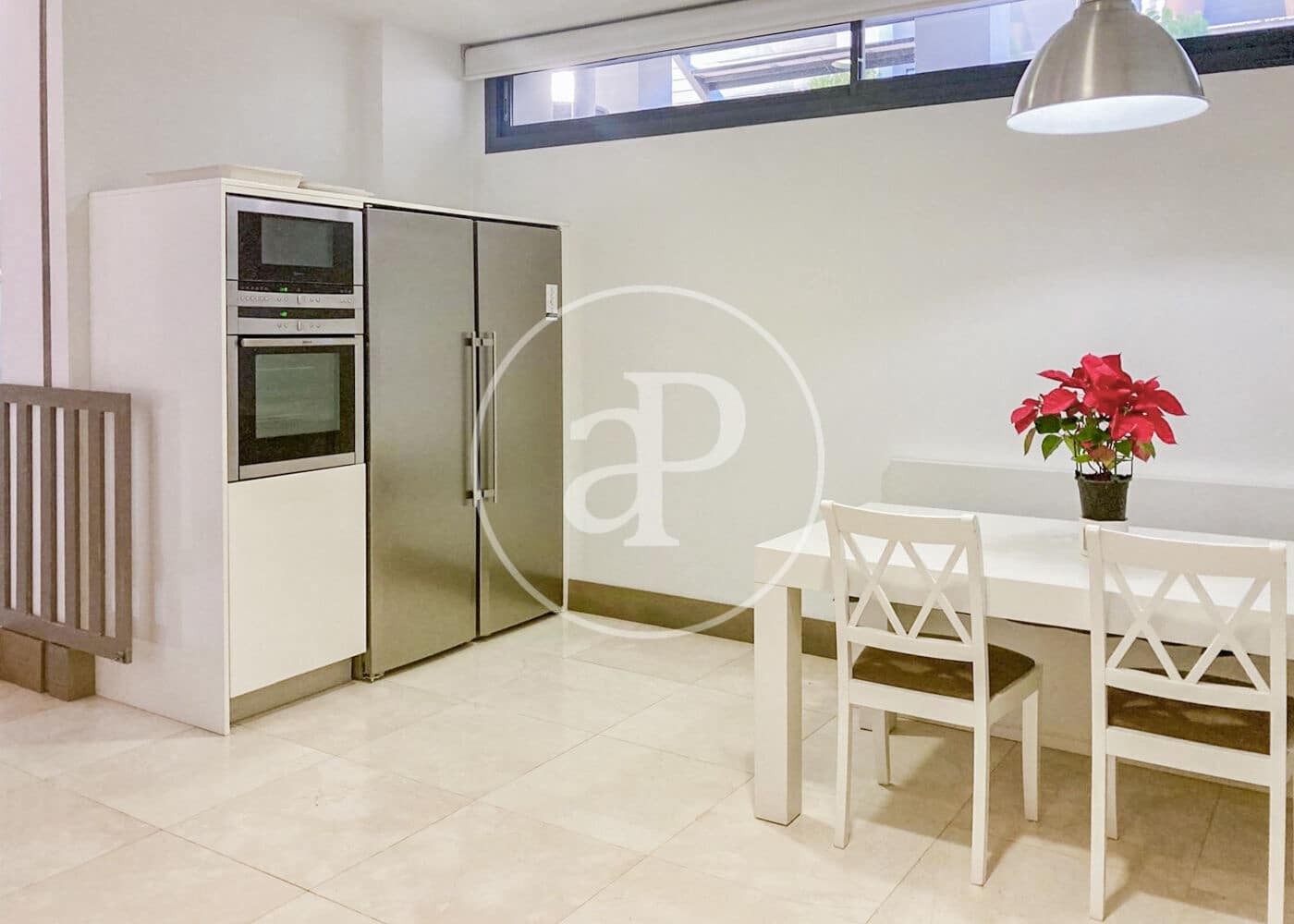 5 camera da letto Villa da affittare in Madrid citta con piscina - 6.900 € (Rif: 8999641)