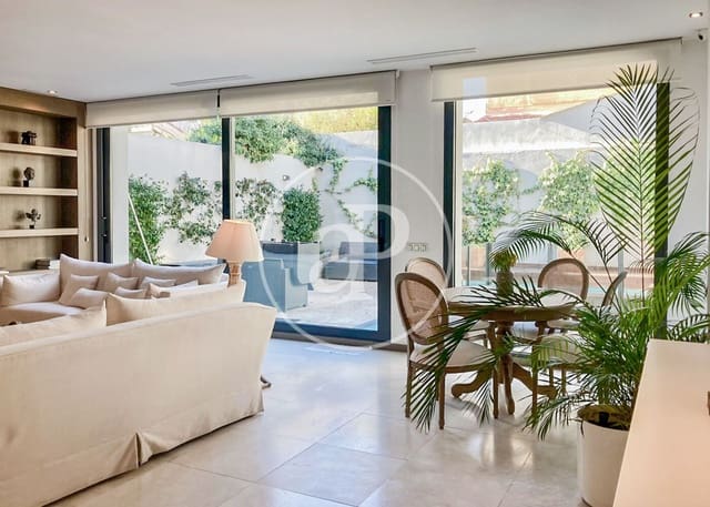 5 bedroom Villa for rent in Ciudad Jardín, Madrid city with pool - € 6,900 (Ref: 8999641)