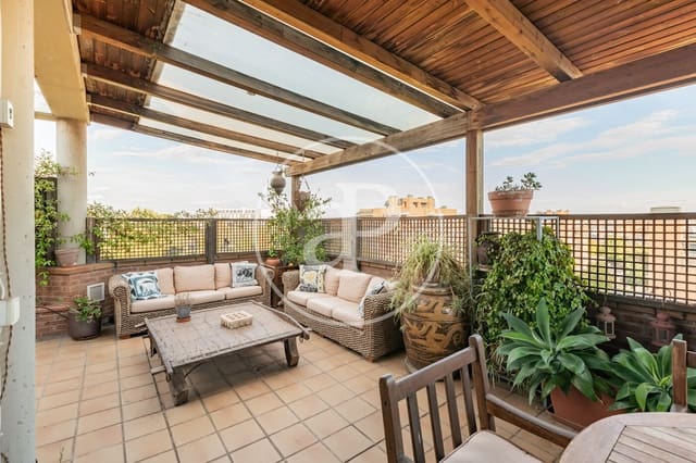 3 bedroom Penthouse for sale in San Sebastián de los Reyes with pool - € 1,100,000 (Ref: 8999642)